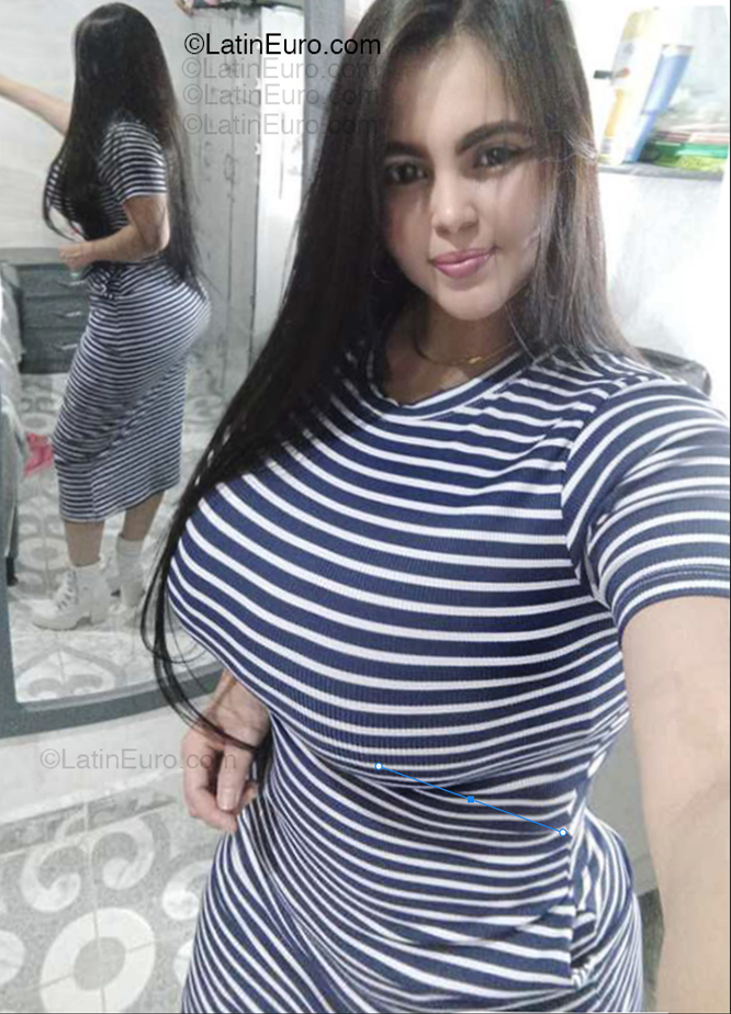 Date this exotic Venezuela girl Isamar from Zulia VE5297