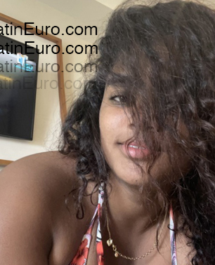 Date this charming Dominican Republic girl Yulianny from Higuey DO55246
