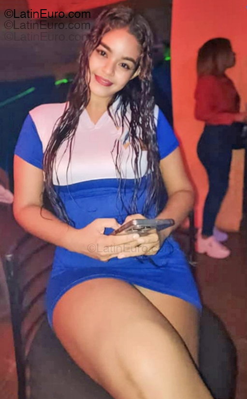 Date this hard body Venezuela girl Saraith from Anzoategui VE5319