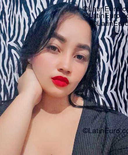 Date this beautiful Dominican Republic girl Esthela from Santo Domingo DO55295