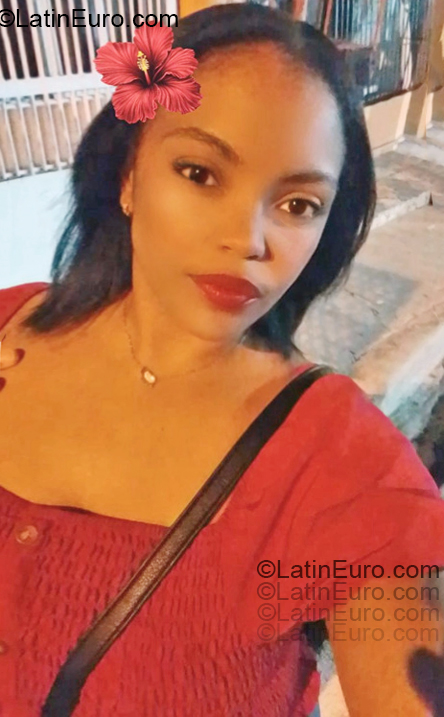 Date this tall Dominican Republic girl Claris from Santo Domingo Este DO55352