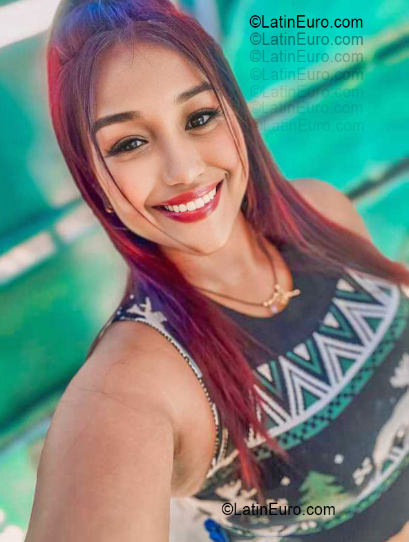 Date this passionate Venezuela girl Ana from Maracaibo VE5372