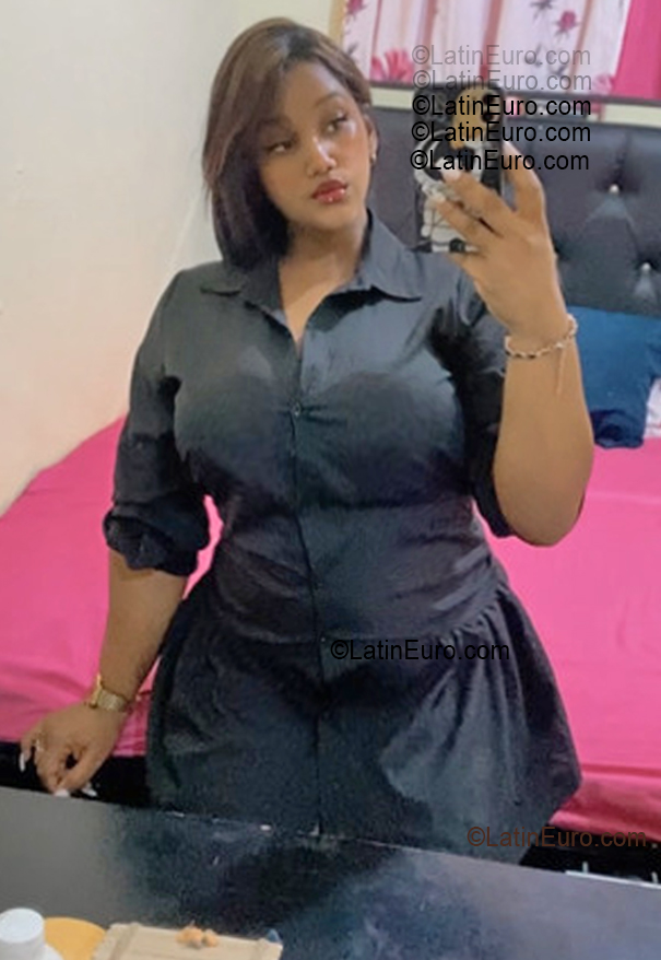 Date this delightful Dominican Republic girl Marusel from Bonao DO55506