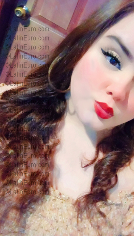 Date this charming Honduras girl Isela from San Pedro Sula HN2994