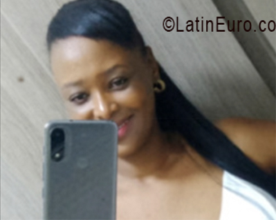 Date this delightful Colombia girl Johana from Cali CO33554