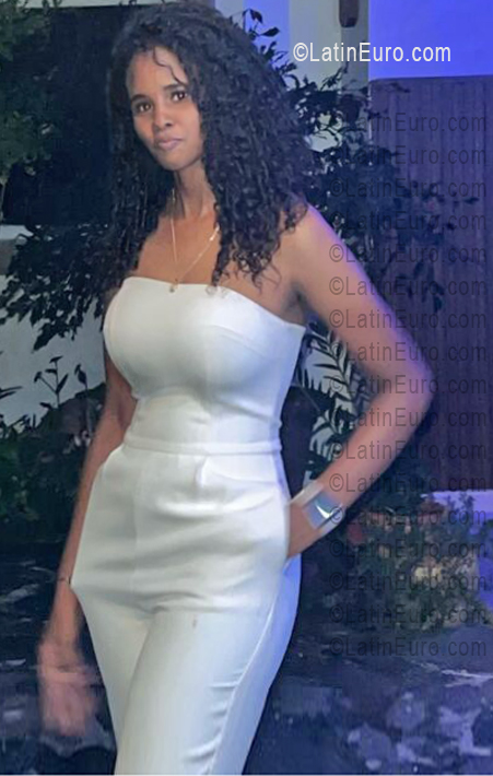 Date this georgeous Dominican Republic girl Rosanna from San Rafael Del Yuma DO55800