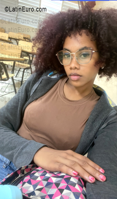 Date this sultry Dominican Republic girl Daniela from Santo Domingo DO55829