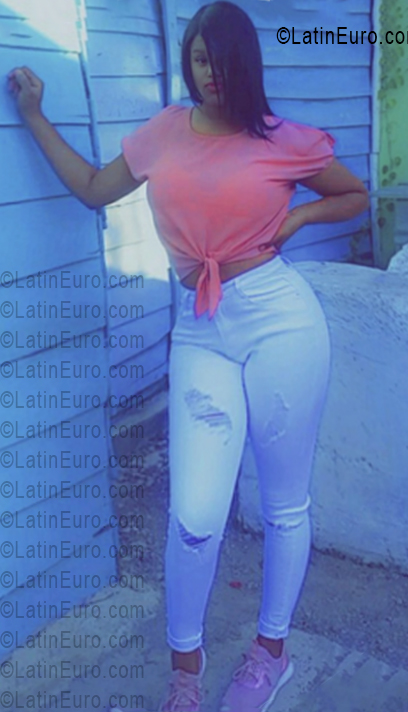 Date this cute Dominican Republic girl Crismary from Puerto Plata DO55854