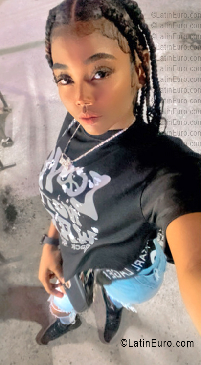 Date this athletic Dominican Republic girl Marieli from La Romana DO55895