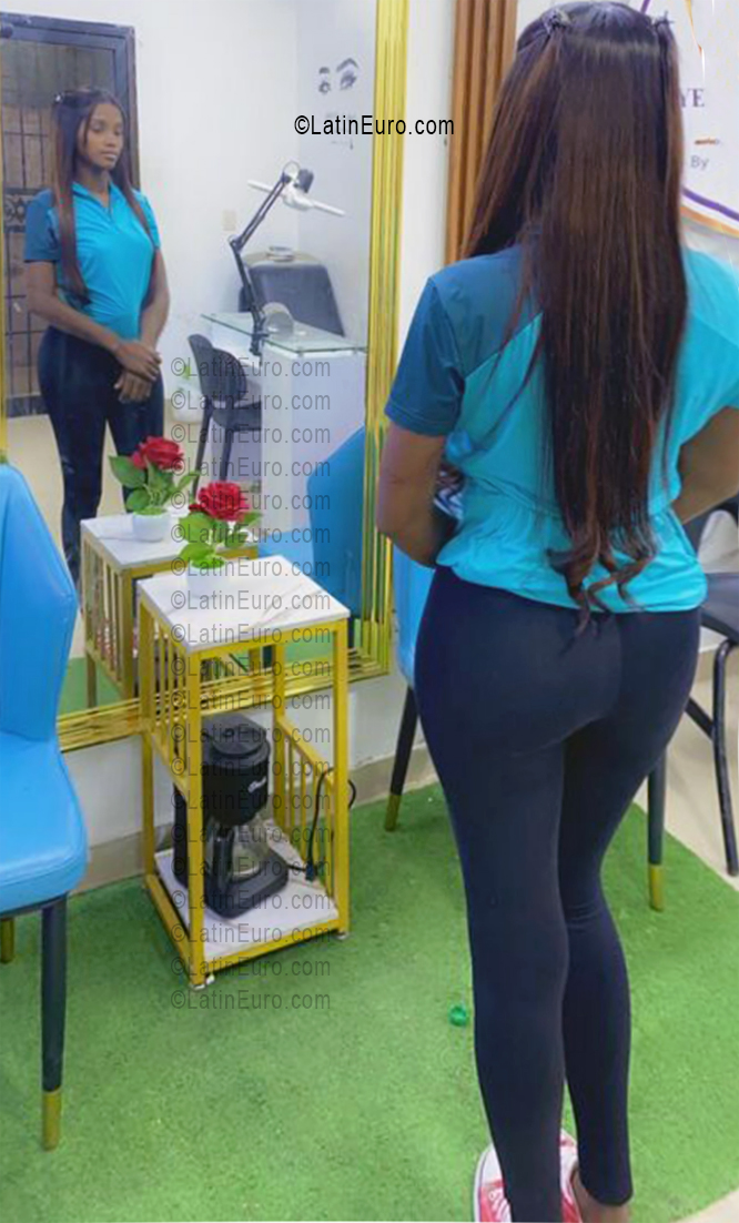 Date this funny Dominican Republic girl Chik1994 from Santo Domingo DO55928