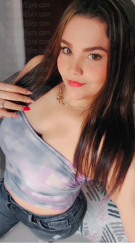 Date this young Colombia girl Mati from Sahagun CO33601