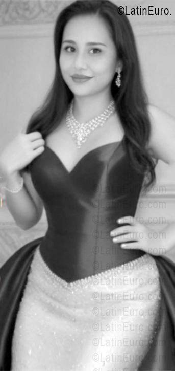 Date this cute Mexico girl Jazmin from Acapulco MX2783