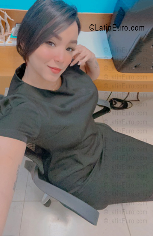 Date this tall Brazil girl Dubra from Brasilia BR12405