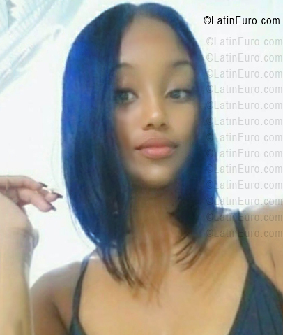 Date this passionate Dominican Republic girl Genesis - Glesis from Santiago DO55945