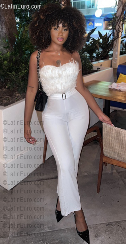 Date this fun Puerto Rico girl Esmeilin from Caguas PR267