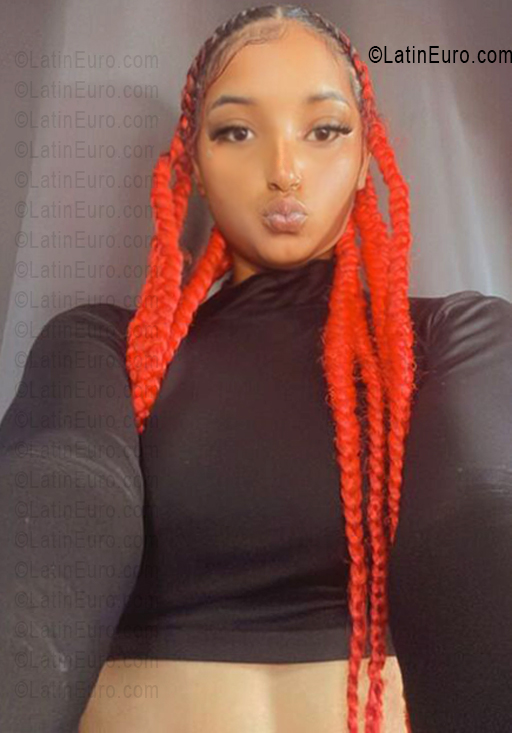 Date this good-looking Dominican Republic girl Yeru from Santo Domingo DO55971
