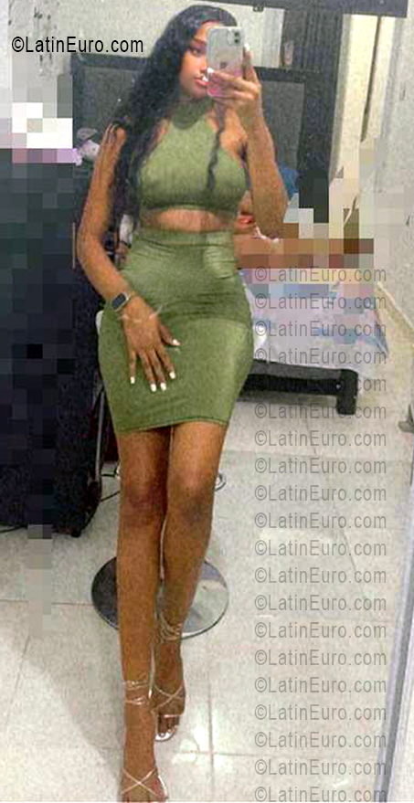 Date this fun Dominican Republic girl Merlys from Santo Domingo DO56038