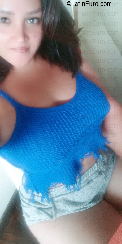 Date this fun Venezuela girl Ali from Caracas VE5450