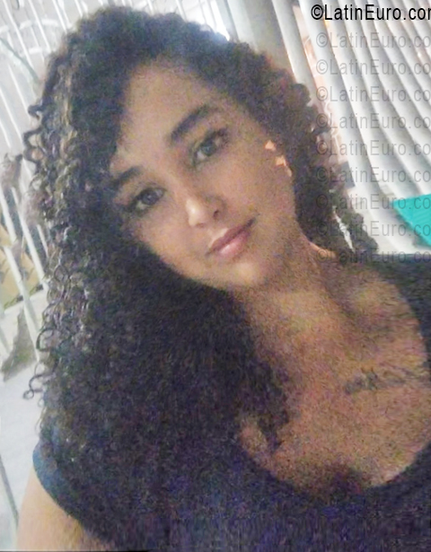 Date this delightful Colombia girl Malidely from Barranquilla CO33657