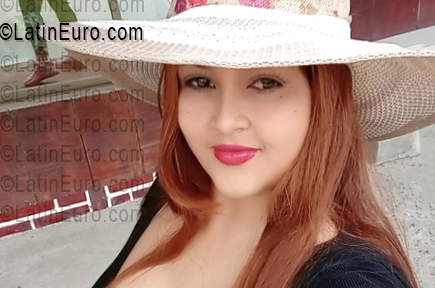 Date this stunning Colombia girl Sol from Putumayo CO33669
