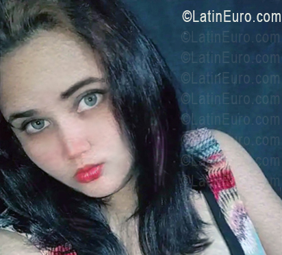 Date this sensual Venezuela girl Nazareth Hernandez from El Tigre VE5524