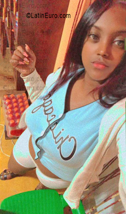Date this georgeous Dominican Republic girl Yossy from La Vega DO56206