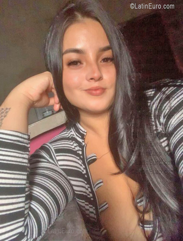Date this good-looking Ecuador girl Victoria from Vinces EC1131