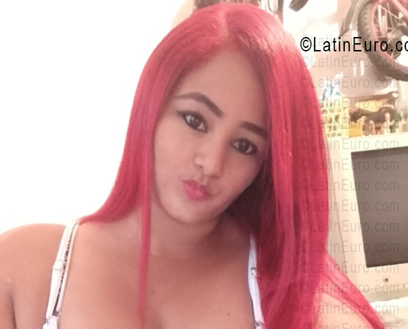 Date this exotic Venezuela girl Bileidi from Valencia VE5625