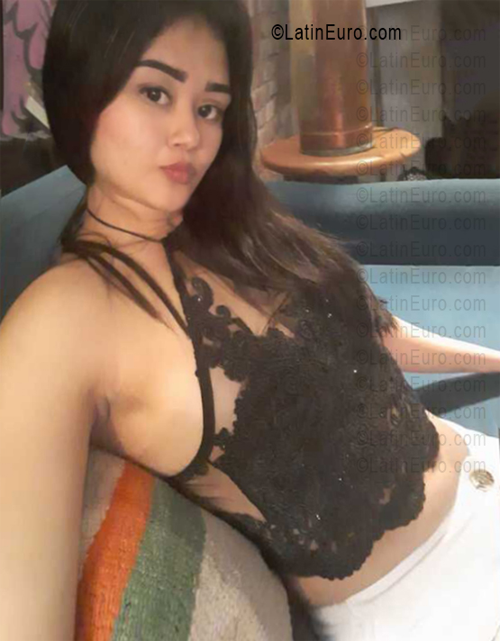 Date this hard body Peru girl Adria from Lima PE2163