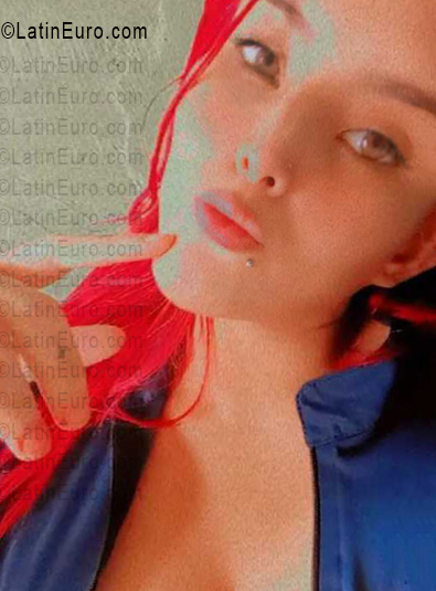 Date this hard body Ecuador girl Anny from Quito EC1141