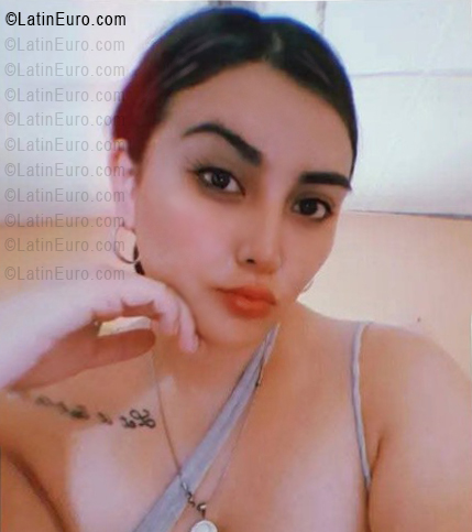 Date this pretty Argentina girl Nina from Buenos Aires AR1012