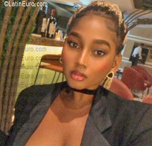 Date this sensual Dominican Republic girl Lizag from Santo Domingo DO56489