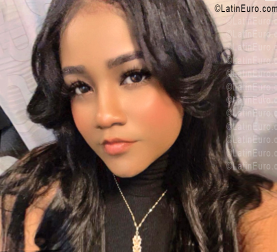 Date this foxy Puerto Rico girl Rossy from San Juan PR269