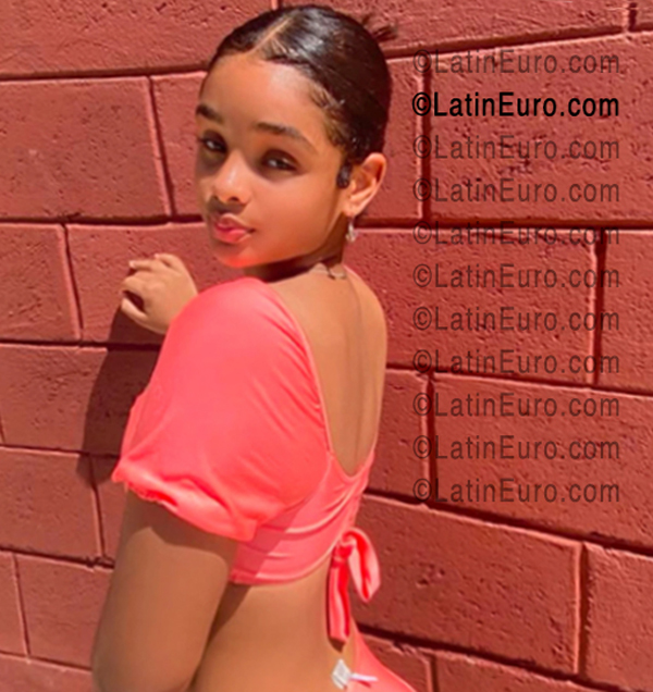 Date this cute Dominican Republic girl Aleysha from Santiago DO56645