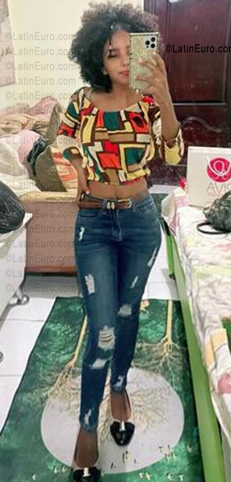 Date this georgeous Dominican Republic girl Yafreisi from La Altagracia DO56659