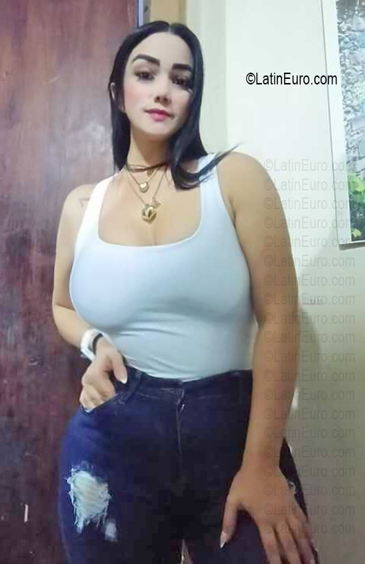 Date this fun Venezuela girl Honey from Maracaibo VE5727