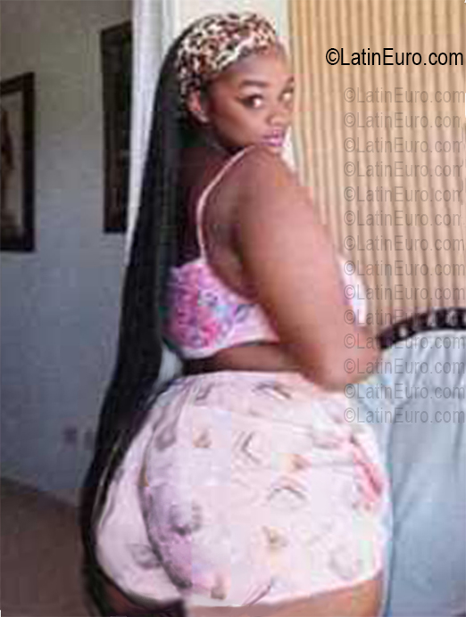 Date this young Dominican Republic girl Sihara from Santo Domingo DO56866