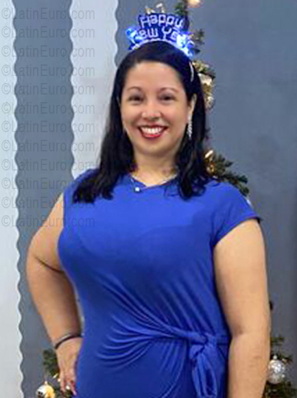 Date this hot Panama girl YARI from Panama PA1441