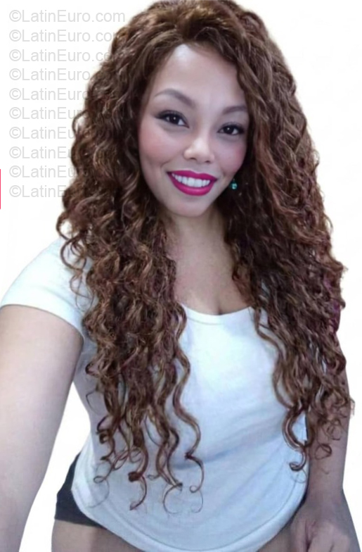 Date this exotic Venezuela girl Steycy from Caracas VE5746