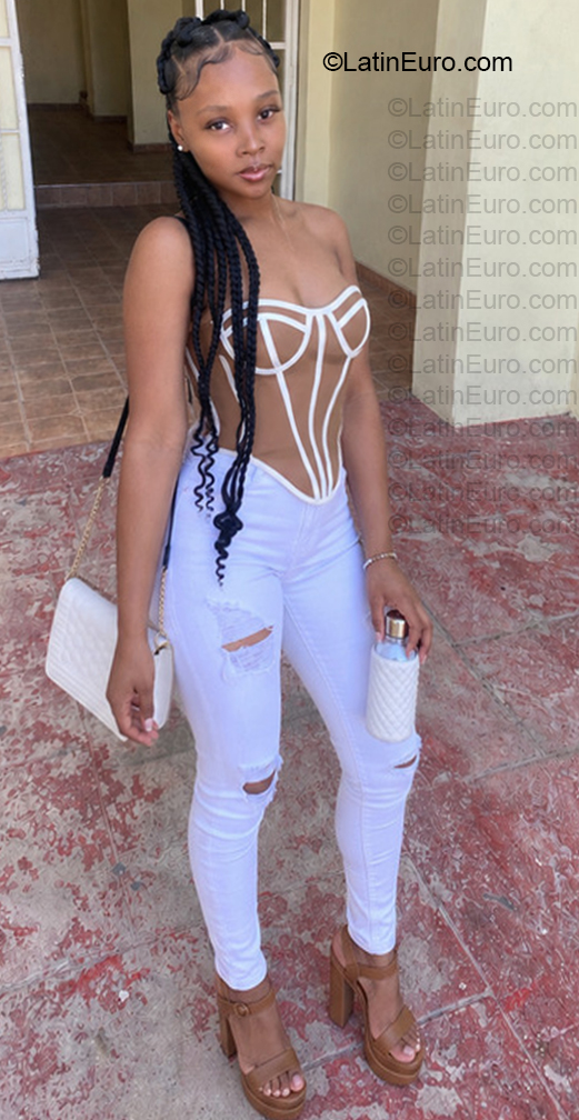 Date this lovely Dominican Republic girl Katty from Santo Domingo Norte DO57170