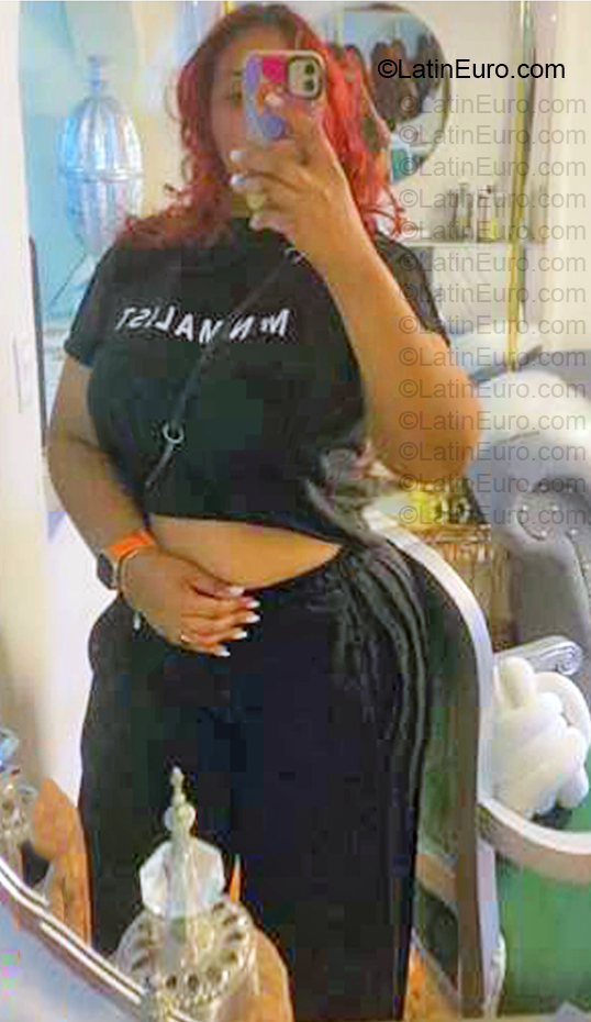 Date this voluptuous Dominican Republic girl Aidelin from Santo Domingo DO57213