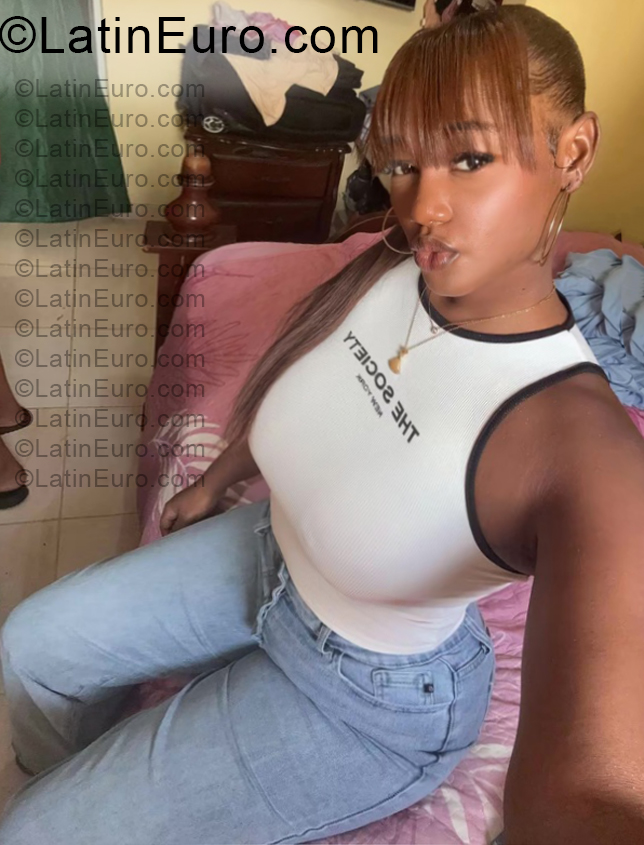 Date this funny Dominican Republic girl Carolin from Santo Domingo DO57257